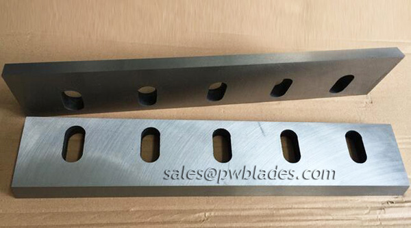 Plastic crushing blade 